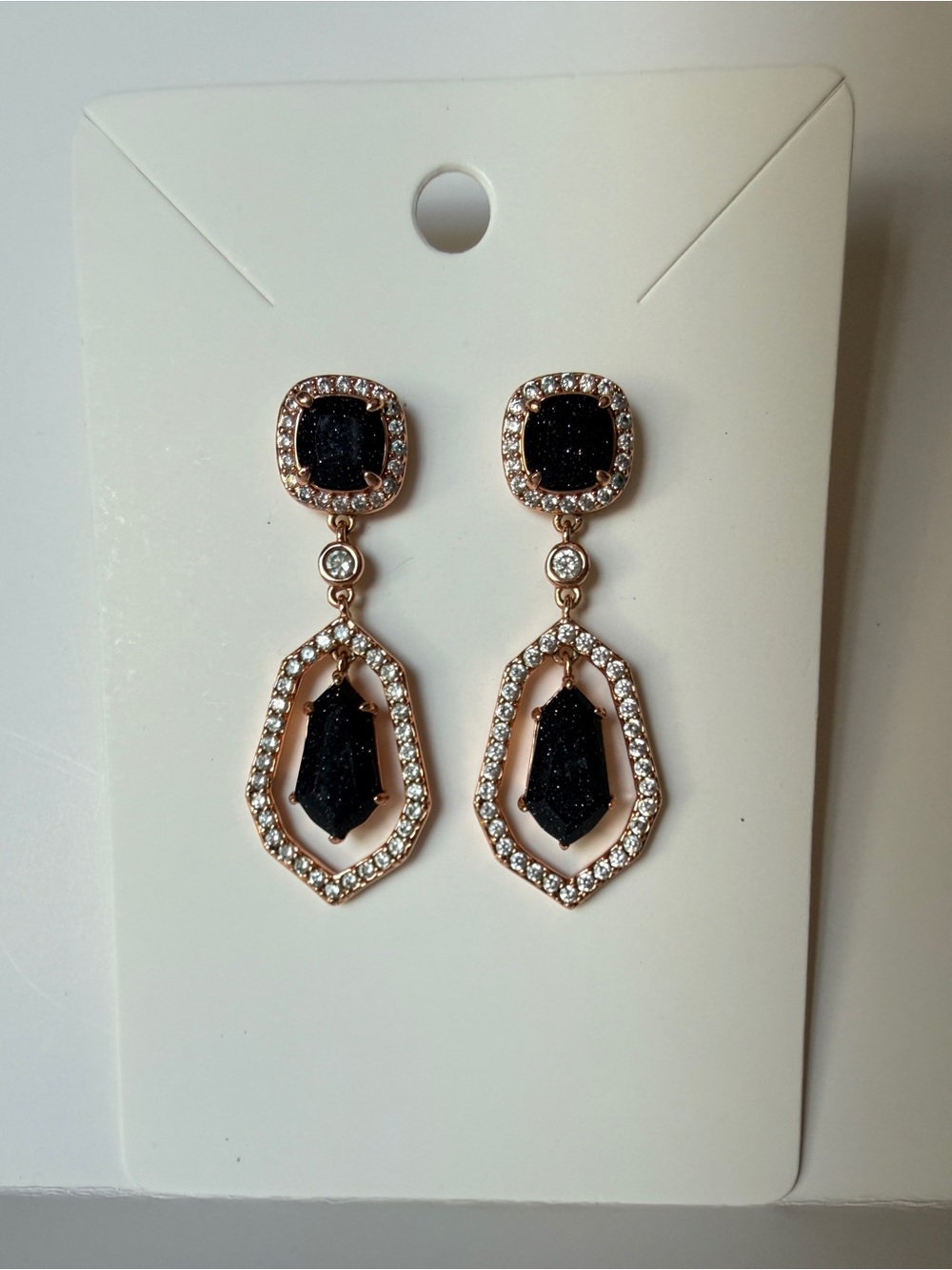BP Untamed Collection ER10640
Onyx Sandstone Rose Gold Dangle Earrings